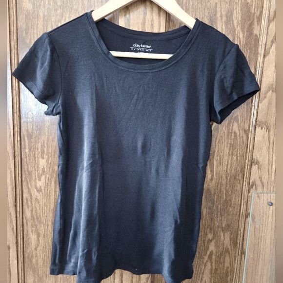 Daisy Fuentes Cotton Modal Short Sleeve Tee Black Scoopneck SMALL - Picture 2 of 9